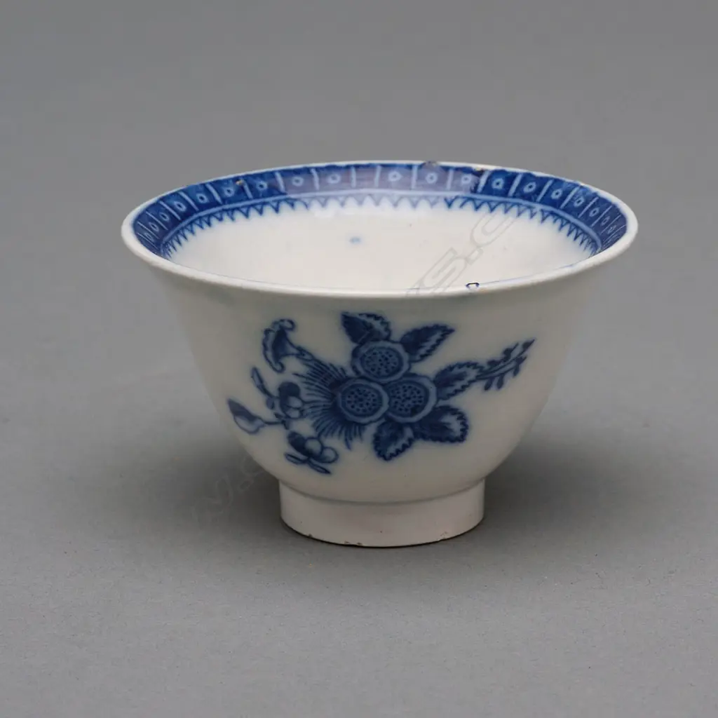 Stoneware tea bowl - England, Image 1++